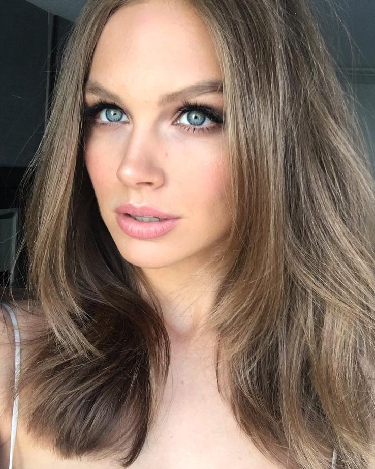 E! Australia host Ksenija Lukich on being star struck and getting red