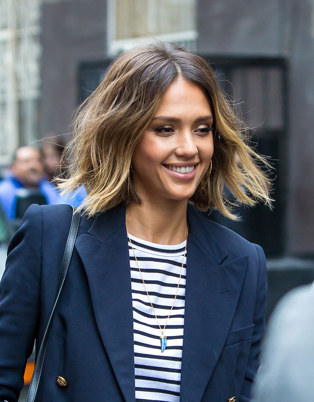 Fashion’s most stylish bobs and lobs that'll make you want to book with your stylist, stat | Jessica Alba