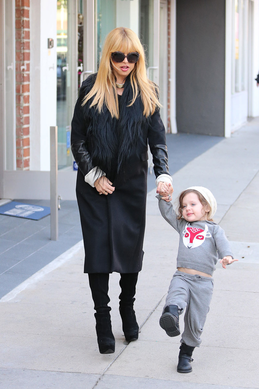 The four year old son of Rachel Zoe has obviously inherited his mum’s passion for fashion. “Skyler is really excited, he really wanted to do this — I left it in his hands”. Photo / Getty Images