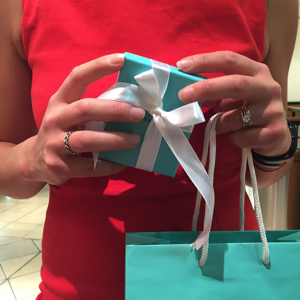 A lucky FQ reader won a Tiffany & Co bracelet worth $2,500 on the night!