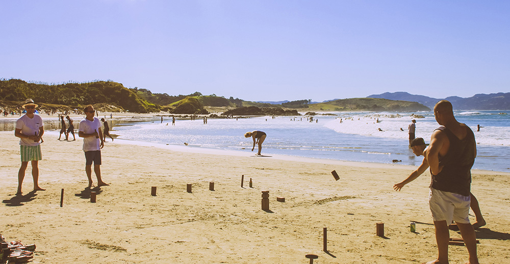 Kubb Swedish throwing game