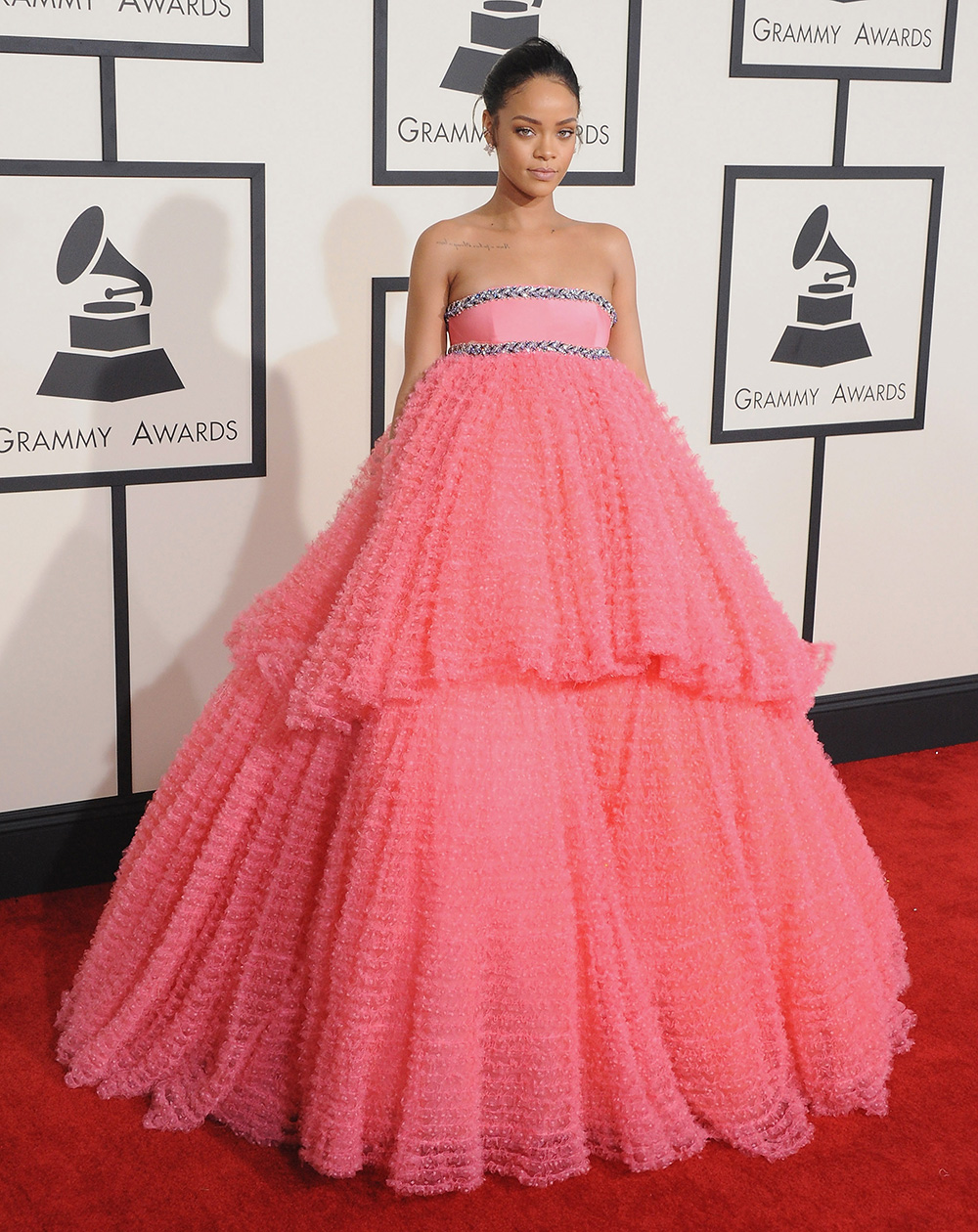 Rihanna in Giambattista Valli Haute Couture at the 2015 Grammys.