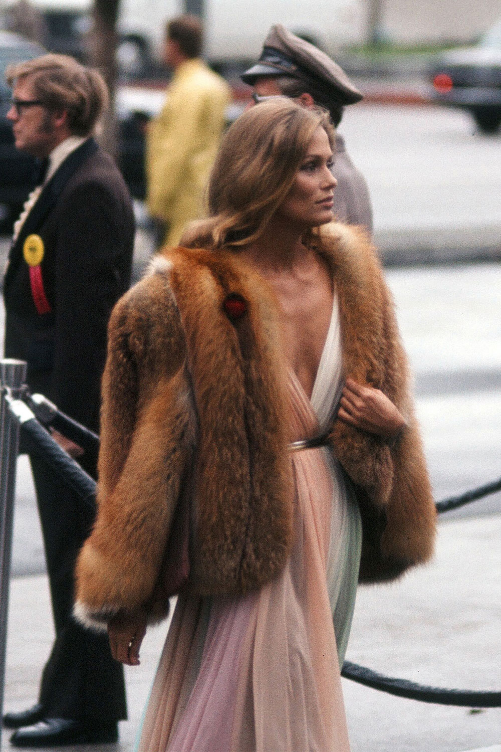 Lauren Hutton, at the 1975 Academy Awards.