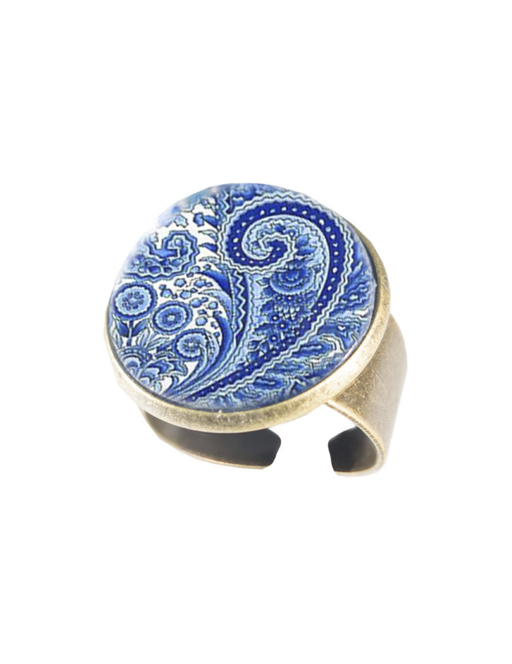 Ring, $40, by Fabuleux Vous.