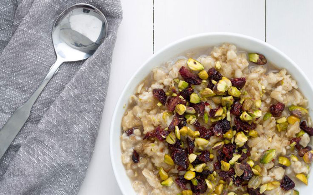 Maple oatmeal with cranberries and pistachios