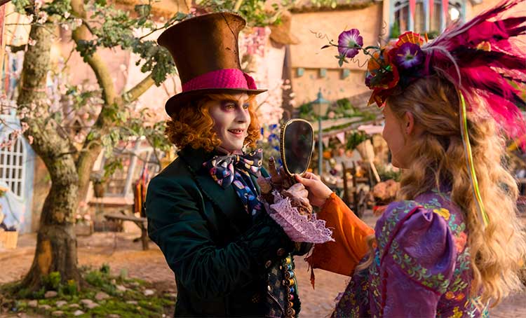 Alice through the looking glass costumes - Johnny Depp as the Hatter