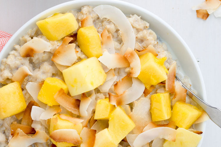 Tropical oatmeal with coconut and mango