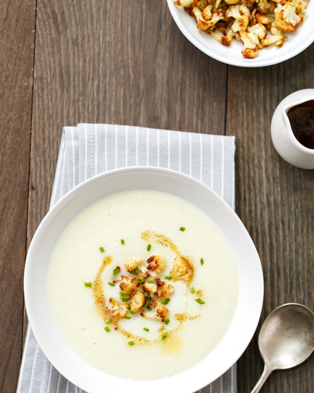 Creamy cauliflower soup with brown butter