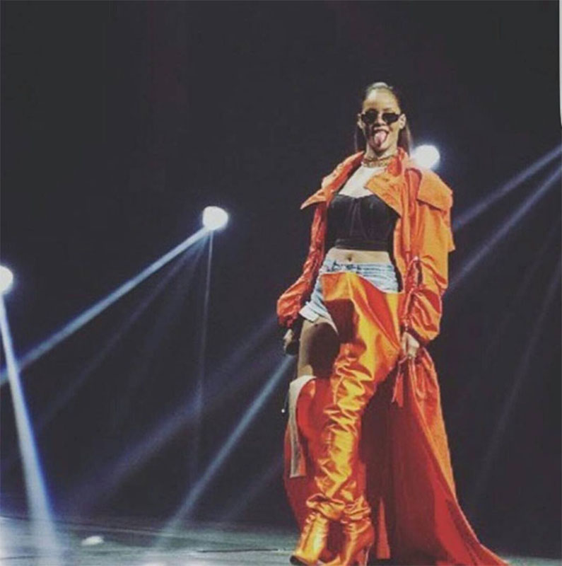 It's the look that left Drake speechless when they performed at OVO Fest... And looking at these Vetements x Manolo Blahnik tangerine over-the-errr...waist boots and matching Fengchen Wang parachute jacket, we can certainly see why.