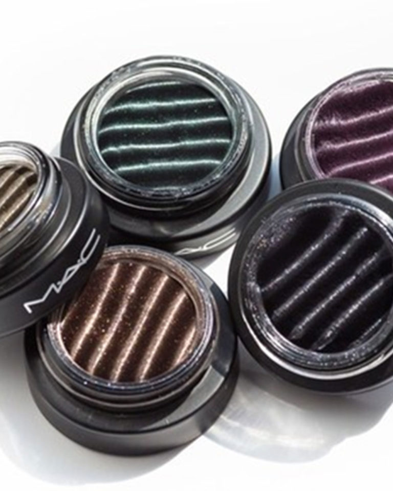 MAC Spellbinder shadow