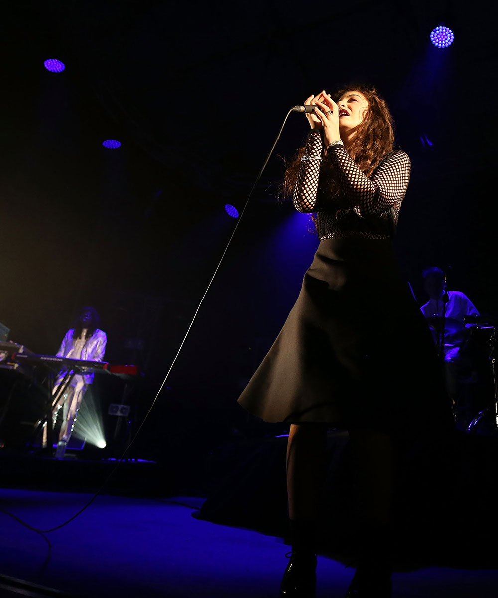 Performing at Auckland's Silo Park in 2014, Lorde showed off her signature style in its early phases.