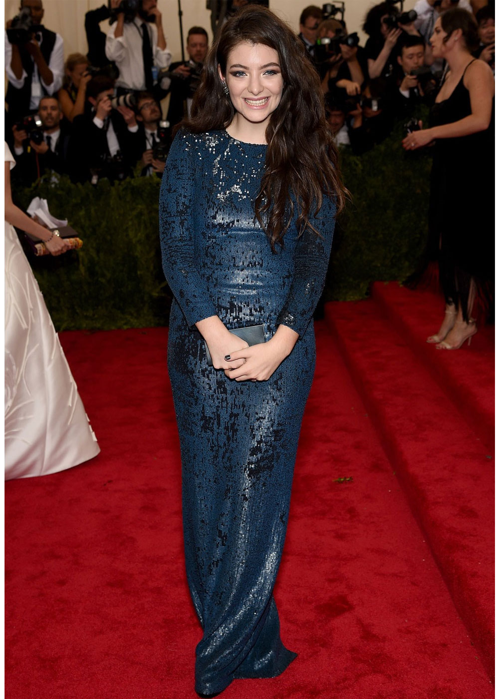 For the 2015 Met Gala, Lorde wore a navy Calvin Klein gown.