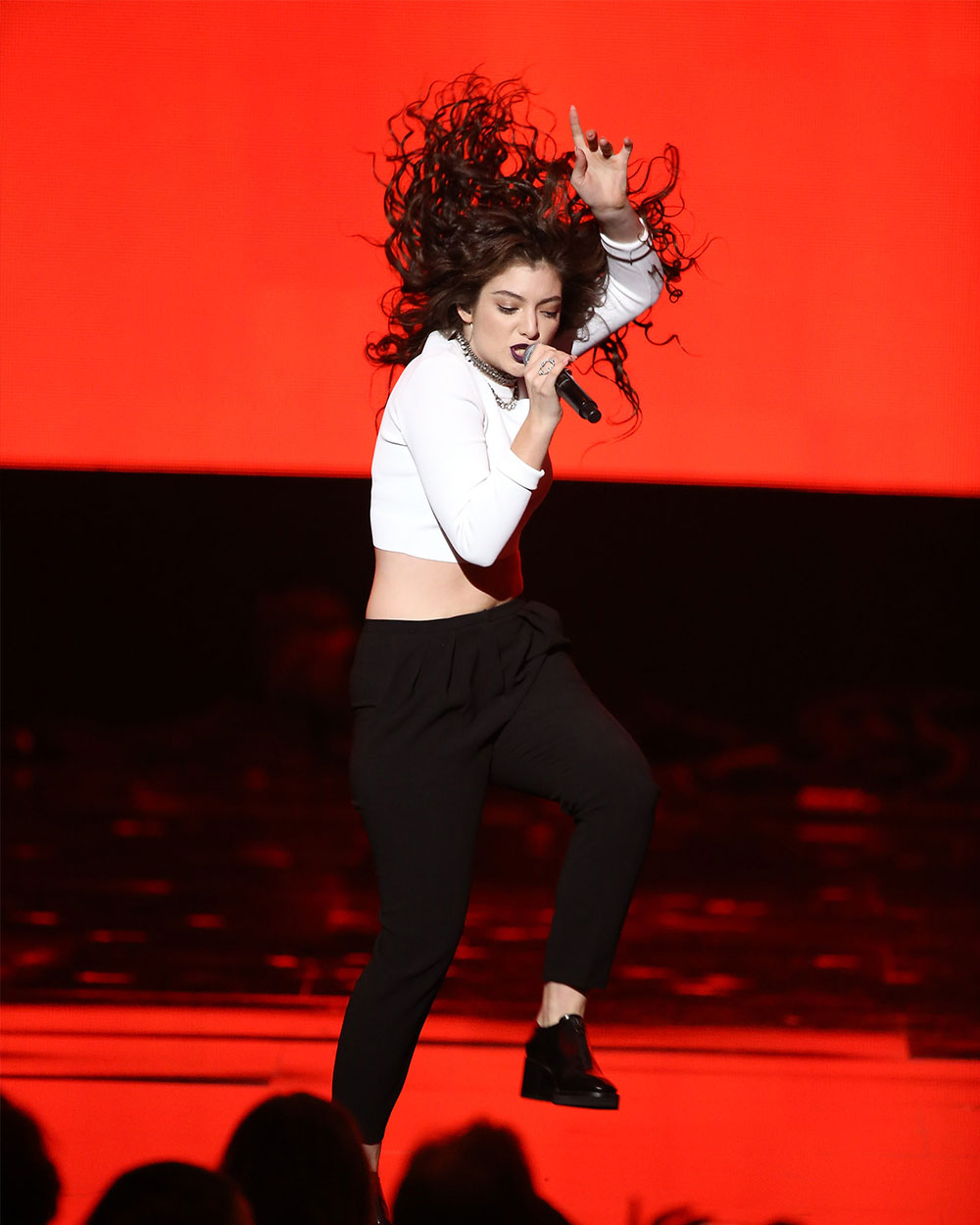 Lorde S Most Memorable Fashion Moments Fashion Quarterly