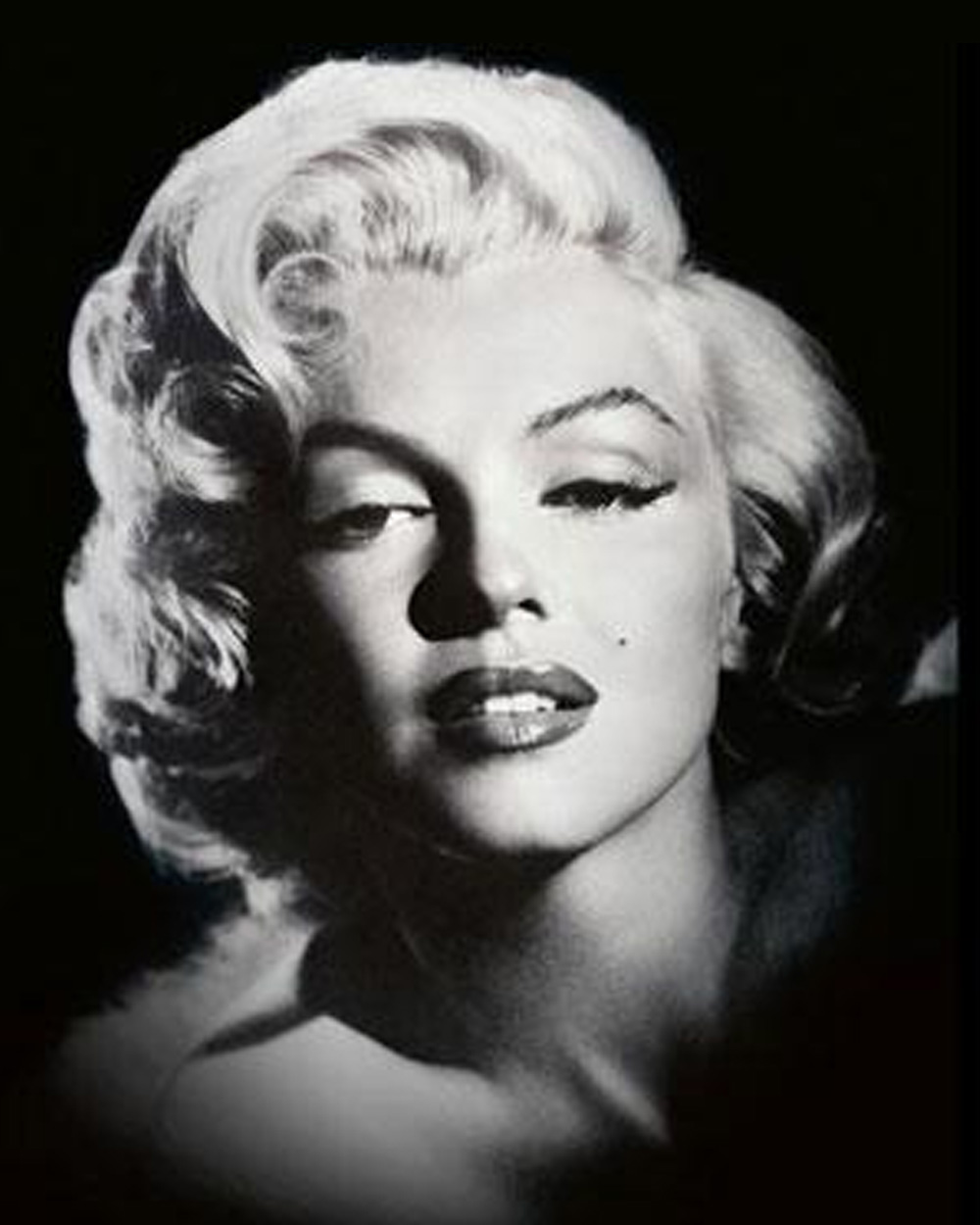 2. Blonde bombshell and 50s sex symbol, Marilyn Monroe