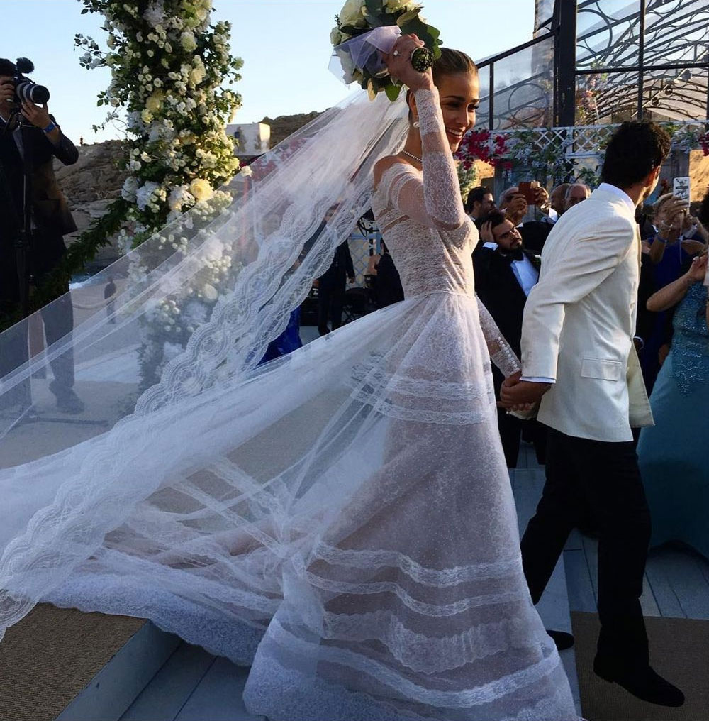 The model's bridal party was made up of a few fellow models, including Alessandra Ambrosio (whose daughter, Anja, was one of the flower girls), Isabeli Fontana and Fernanda Motta.