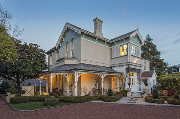 One of New Zealand’s oldest homes, Cotter House was also one of New Zealand’s most gracious guest houses until it was sold this year.