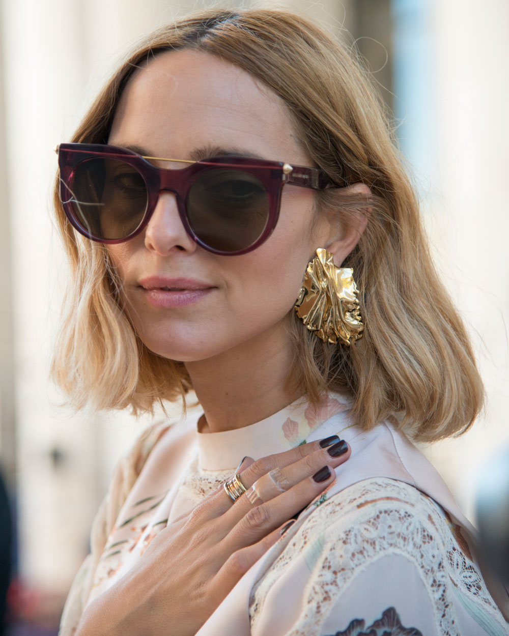 statement earrings street style fashion trends