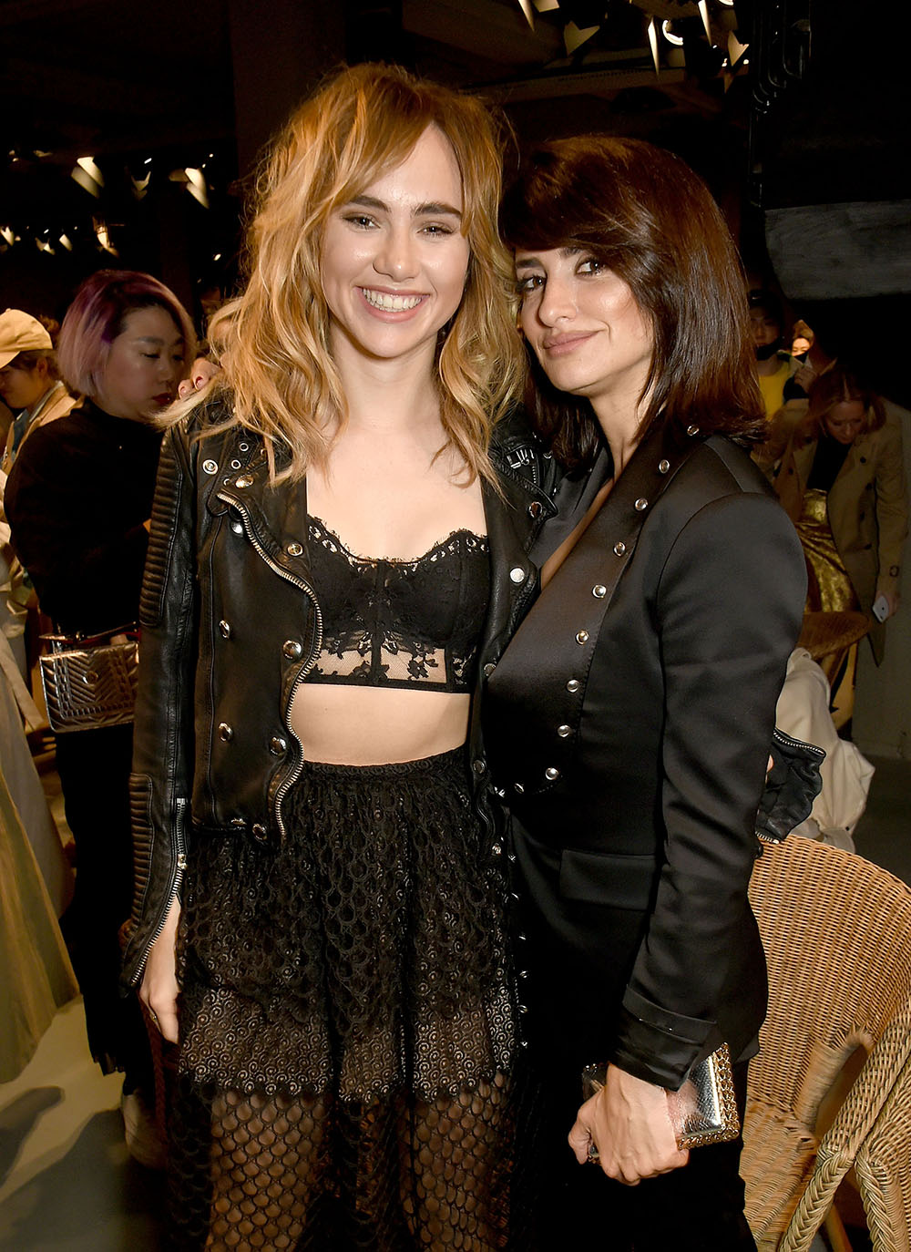 LONDON, ENGLAND - FEBRUARY 20: (L-R) Suki Waterhouse and Penelope Cruz wearing Burberry attend the Burberry February 2017 Show during London Fashion Week February 2017 at Makers House on February 20, 2017 in London, England. (Photo by David M. Benett/Dave Benett/Getty Images for Burberry)