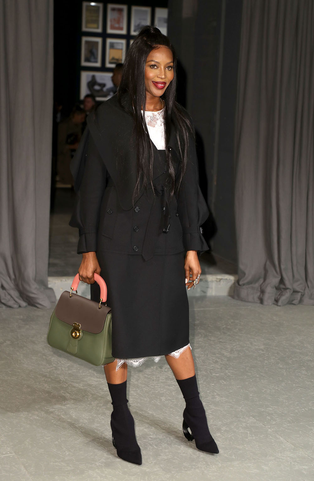 LONDON, ENGLAND - FEBRUARY 20: Naomi Campbell attends the Burberry show during the London Fashion Week February 2017 collections on February 20, 2017 in London, England. (Photo by Mike Marsland/Mike Marsland/WireImage)