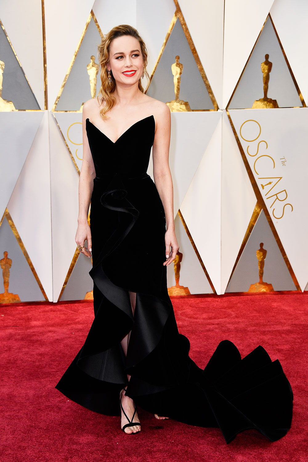In an Oscar de la Renta gown Brie Larson was a perfectly ruffled mix of sophistication and fun.