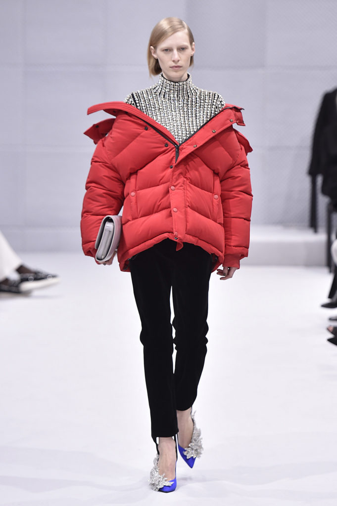 Balenciaga runway shrobing puffer jacket