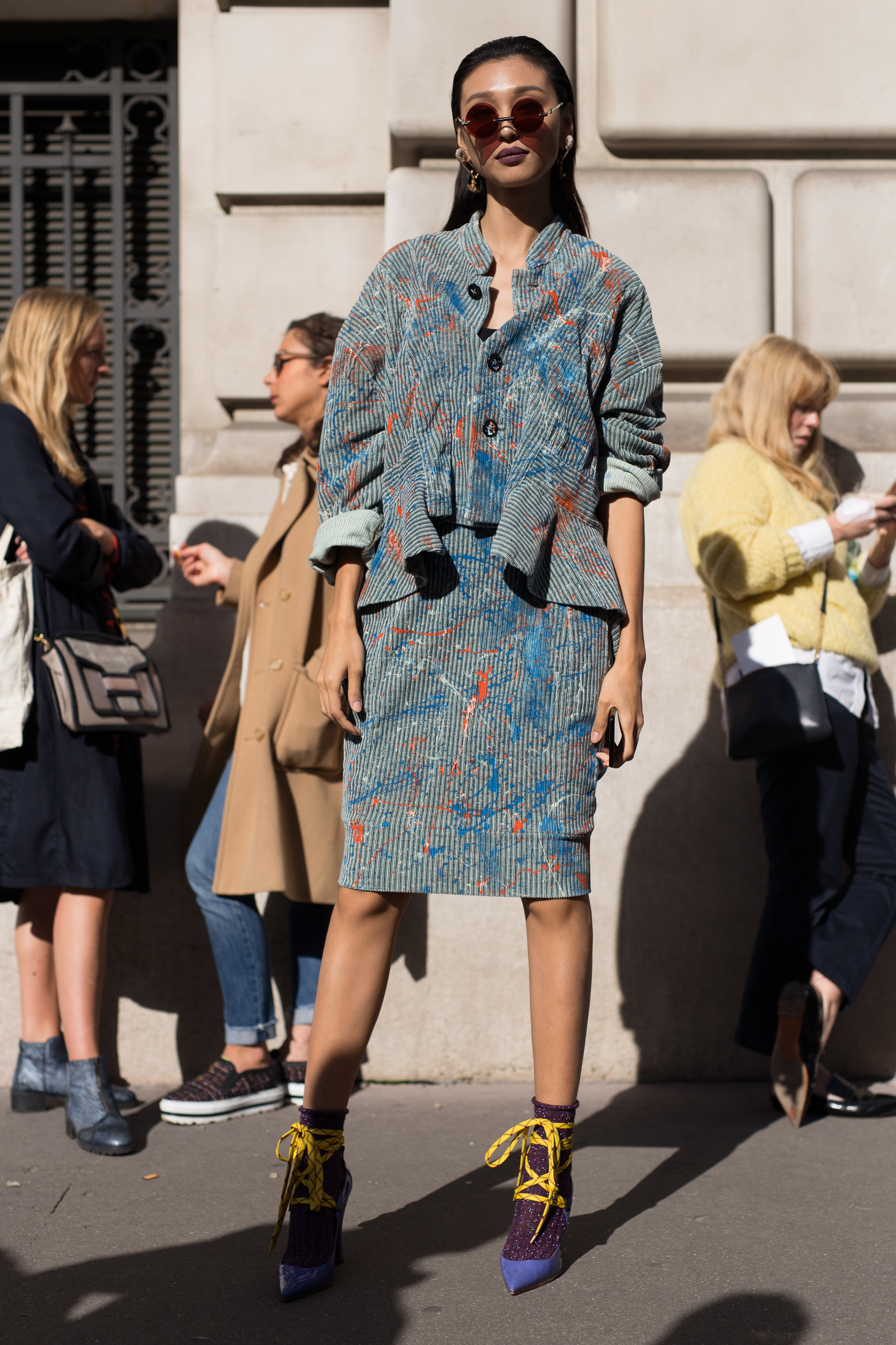 PARIS, FRANCE - SEPTEMBER 30: A guest is seen attending Vivienne Westwood during Paris Fashion Week wearing Vivienne Westwood on September 30, 2017 in Paris, France. (Photo by Matthew Sperzel/Getty Images)