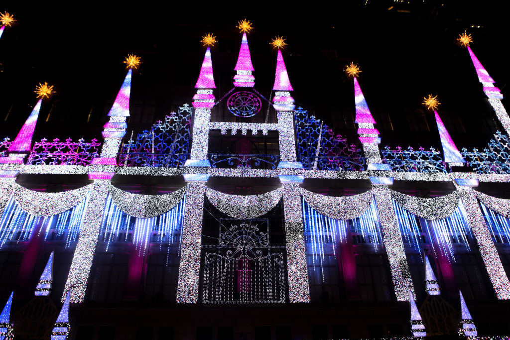 The Christmas lights at New York's Saks Fifth Avenue this year are themed to celebrate the 80th anniversary of Snow White.