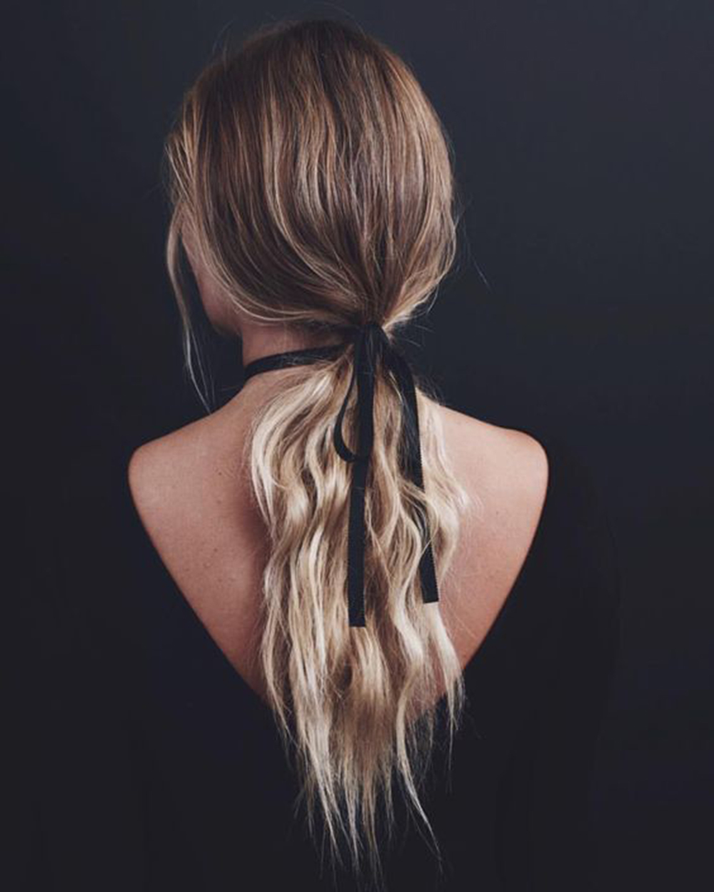 low-key-summer-hairstyles-accessories-the-ribbon