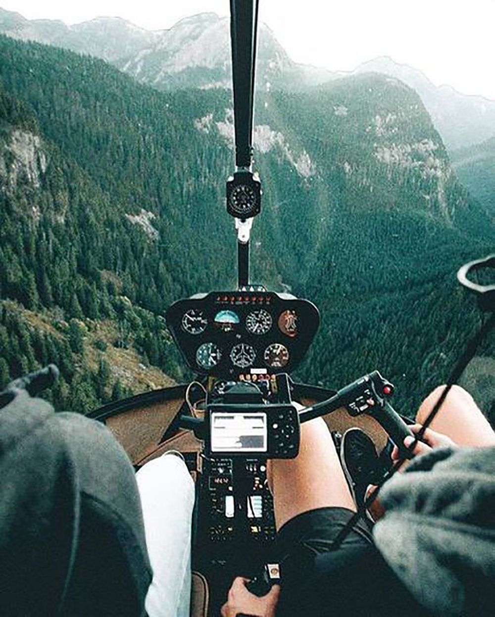 unexpected-and-memorable-Valentine's-Day-activities-helicopter-ride