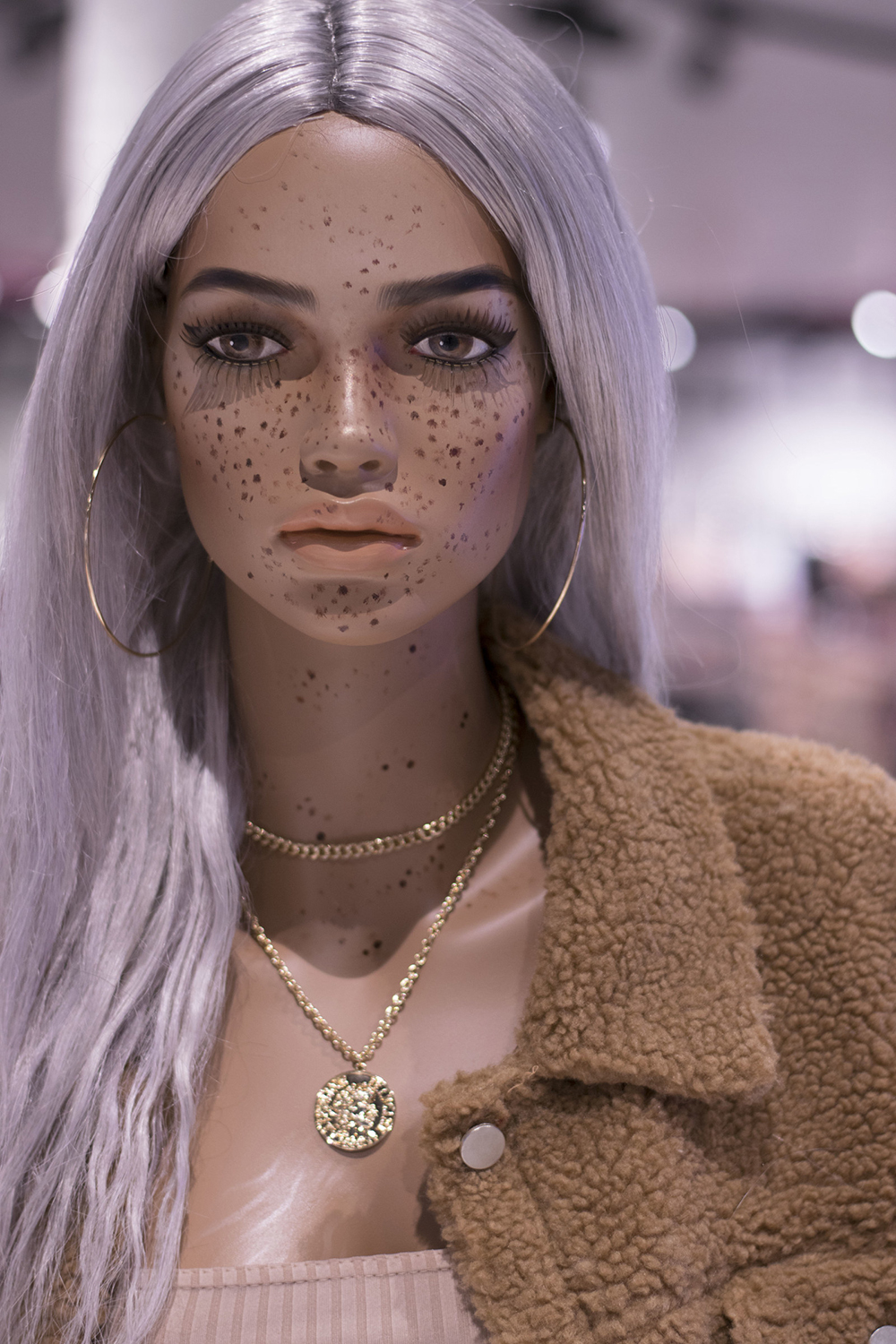 missguided-mannequins-gallery-1