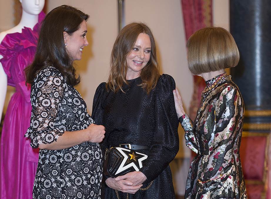 Queen makes an appearance on front row of London Fashion Week