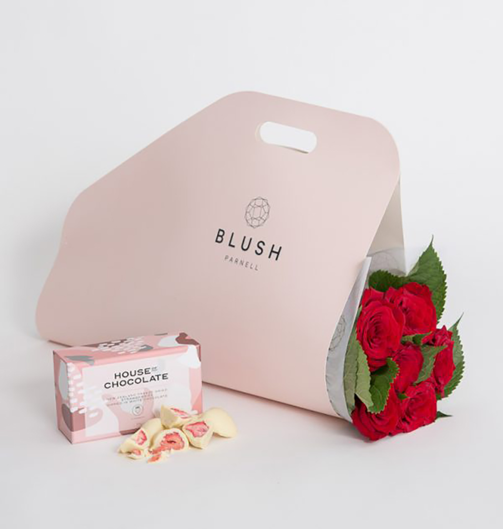 valentine's-day-gift-guide-blush-flowers
