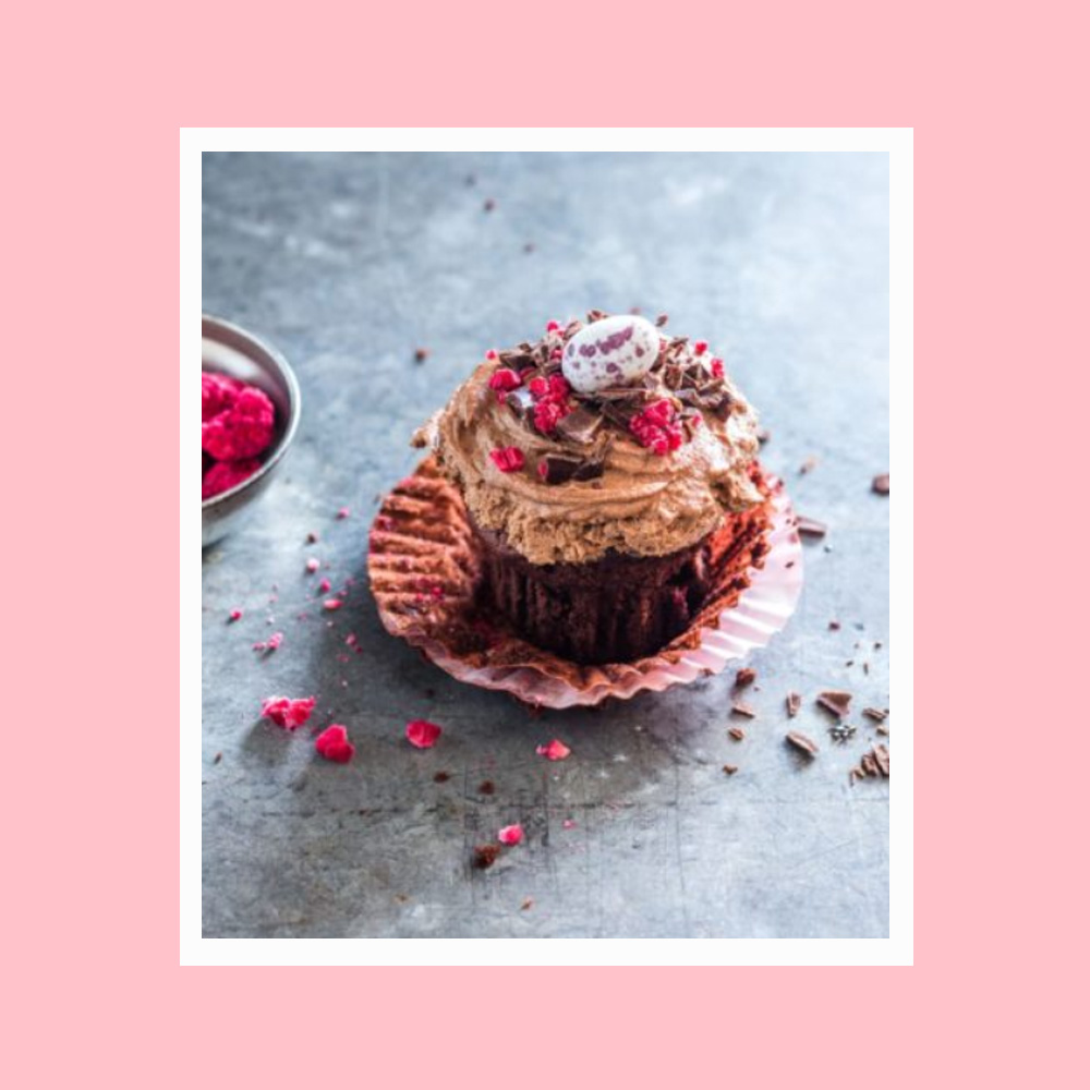Chocolate-beetroot-cupcakes-with-whipped-milk-chocolate-ganache-easter-edit_1000x1000