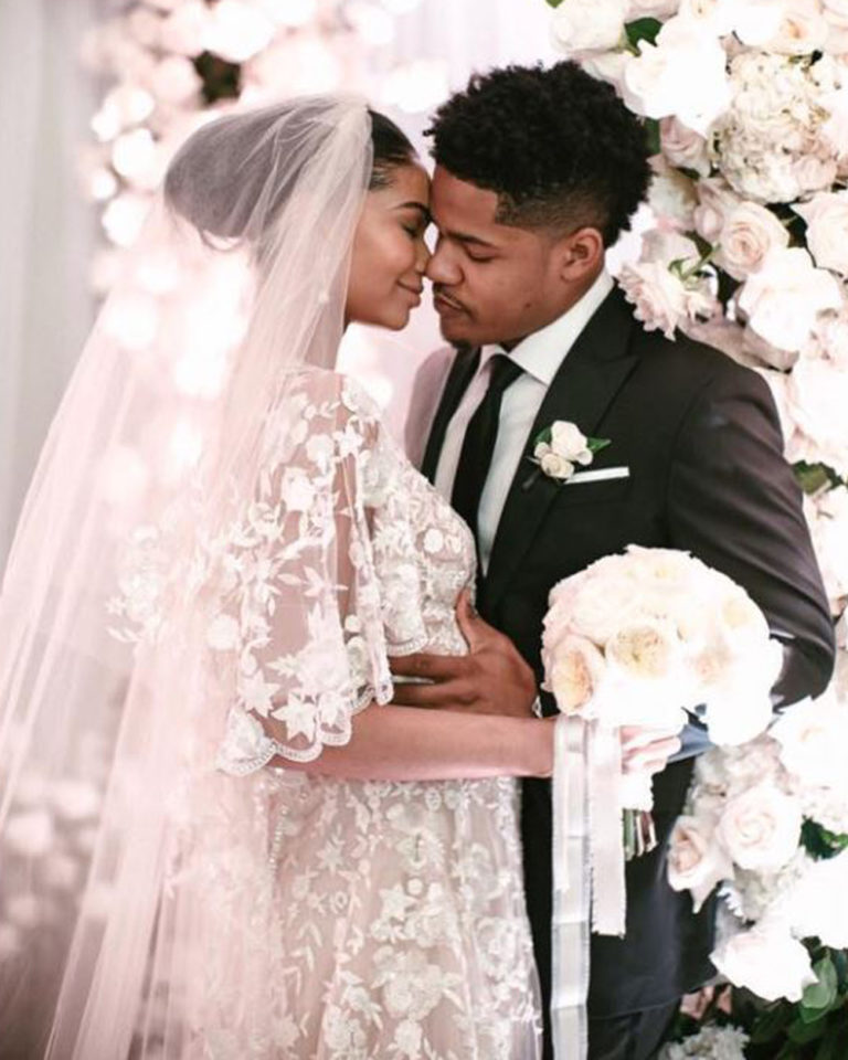 See-all-the-feminine-touches-from-Chanel-Iman's-wedding-feature