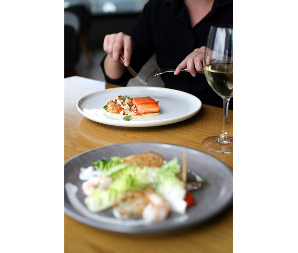 Mother's Day lunch Shout mum an experience she won't forget in a hurry.. Our pick: Mother's Day lunch and dinner menu at FISH Restaurant at Auckland's Hilton, $115 per person (includes complimentary glass of Peter Yealands Pinot Gris Blush on arrival).