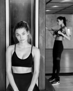 how-to-feel-confident-at-gym-feature