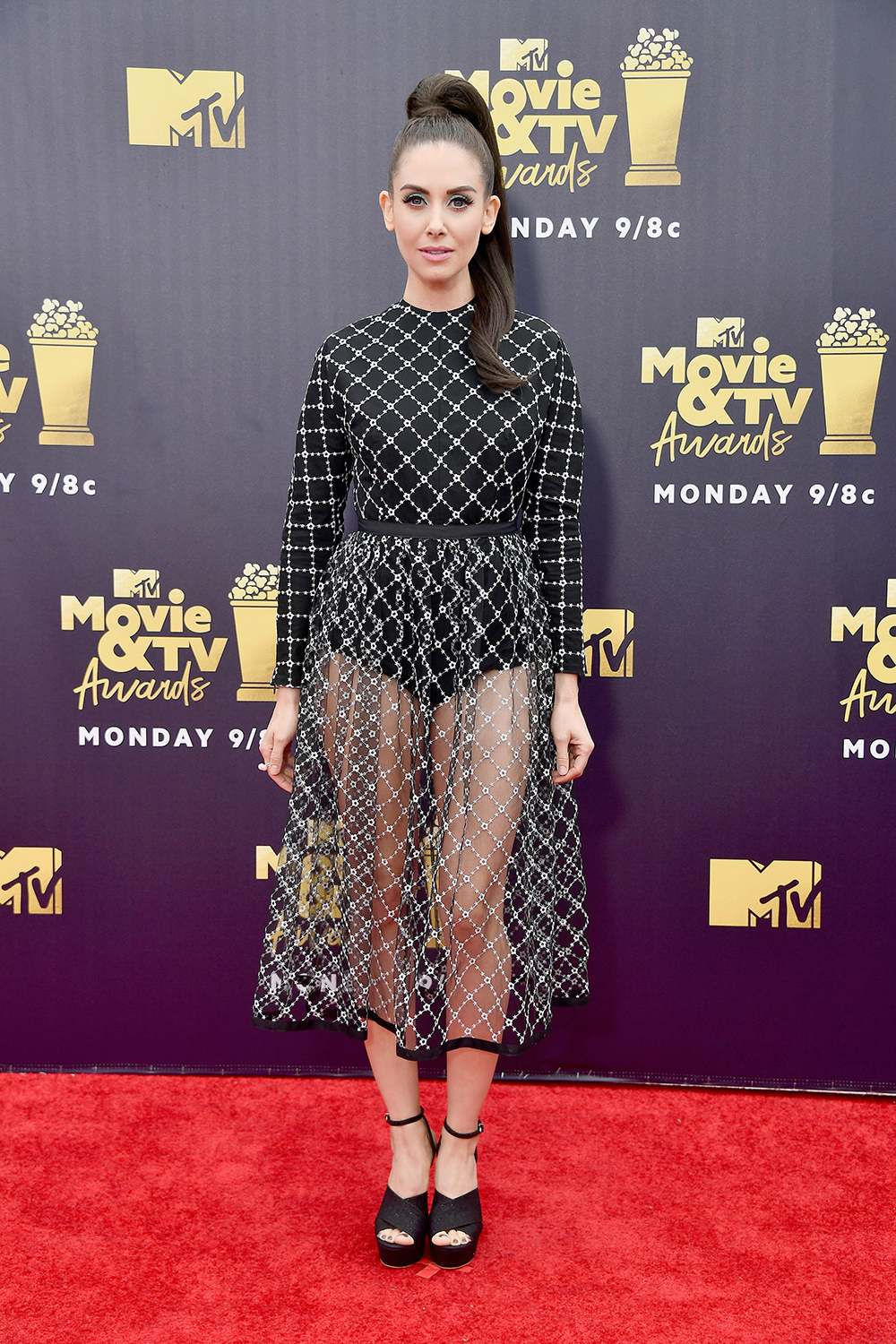 10-hottest-looks-from-MTV-movie-awards-7