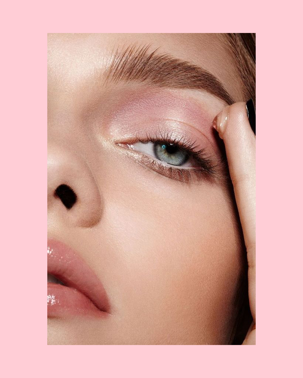 1. MFQ: Beauty looks for a night out | Drawn to pink and peachy eyeshadow hues? Take it one step further by using a multi-purpose balm on your index finger to sweep across the lid for a glossy effect. 