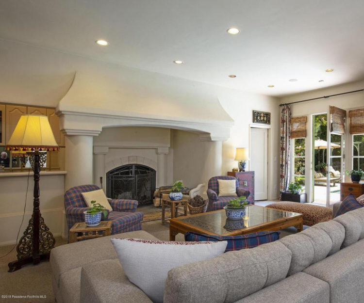 Cameron Diaz’s LA house in ‘The Holiday’ is for sale