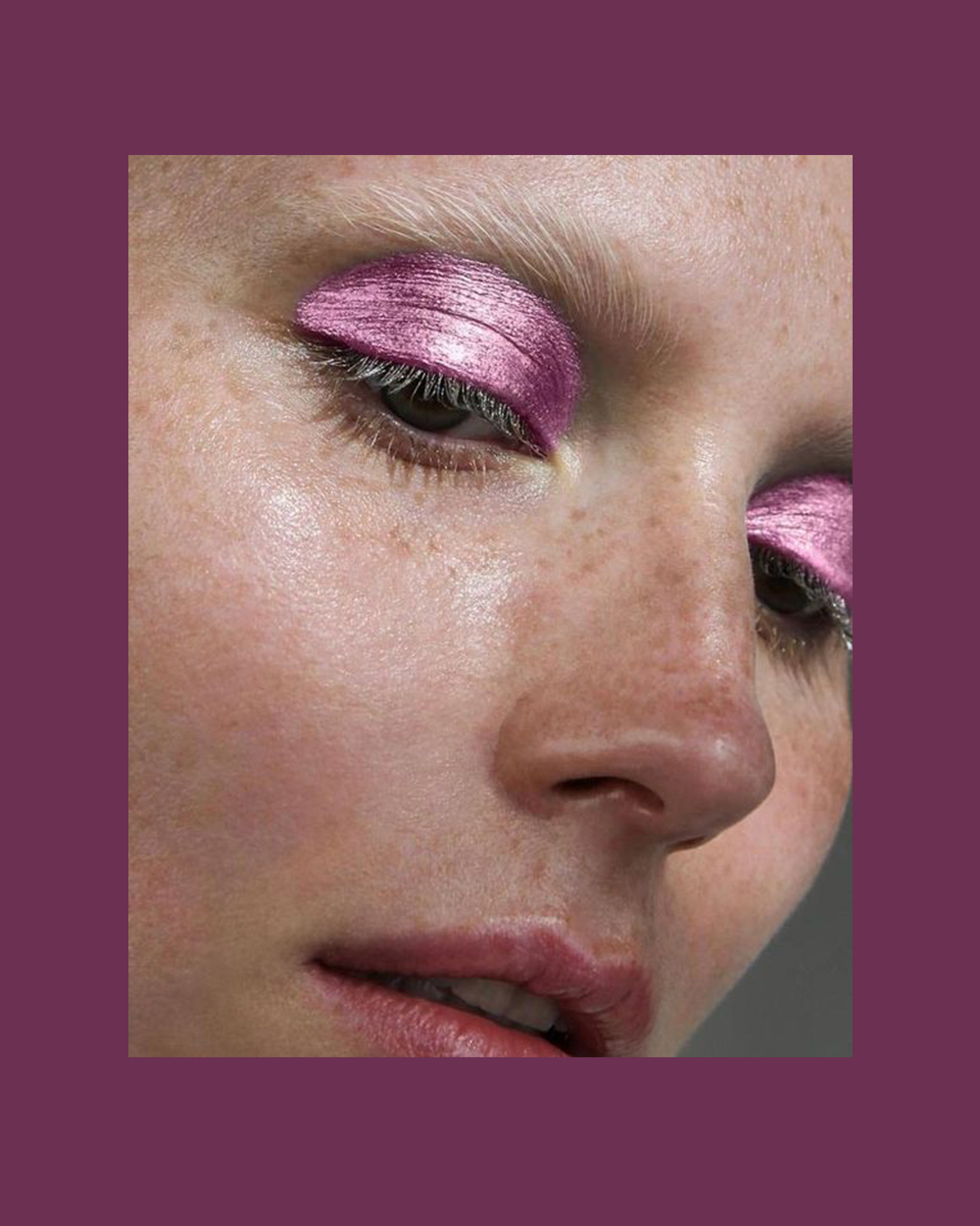 MFQ: Beauty looks for a night out Coloured lids, particularly in pink is a huge trend. For an intense look, leave out mascara and take the colour right up to the brows.