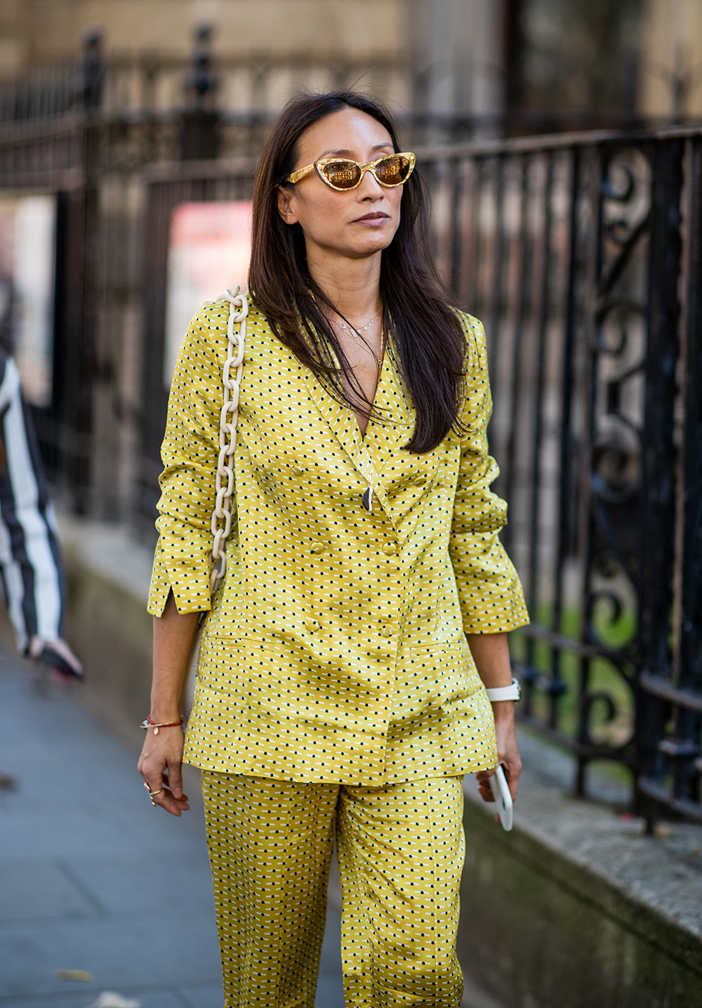 LONDON, ENGLAND - SEPTEMBER 17: A guest wearing yellow skirt is seen outside Erdem during London Fashion Week September 2018 on September 17, 2018 in London, England. (Photo by Christian Vierig/Getty Images)