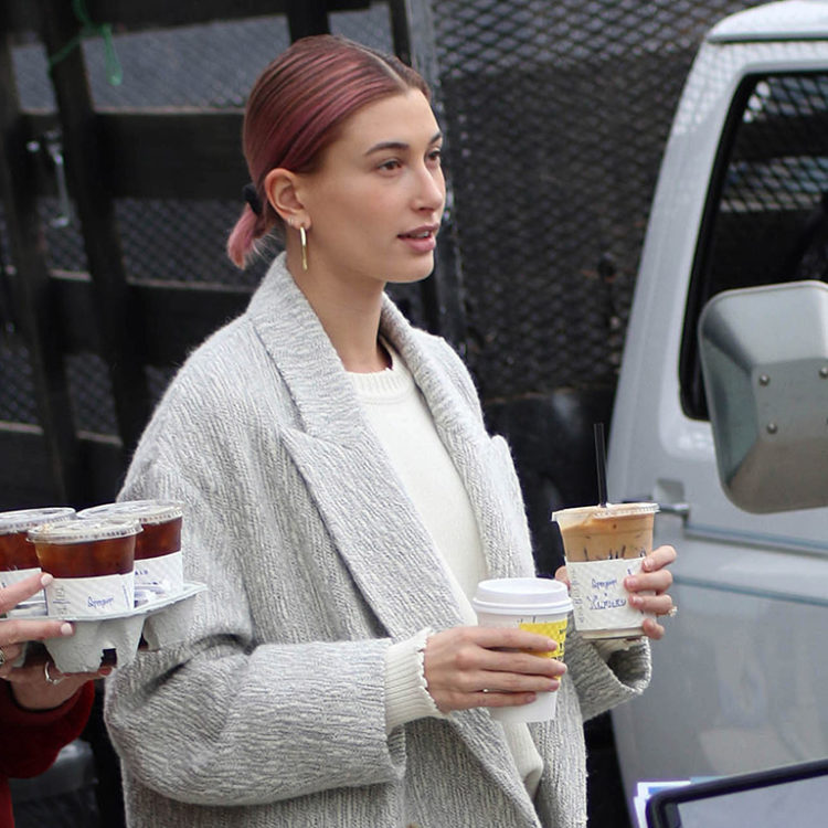 Hailey Baldwin Approved Ways To Style Your Blunt Bob Hair