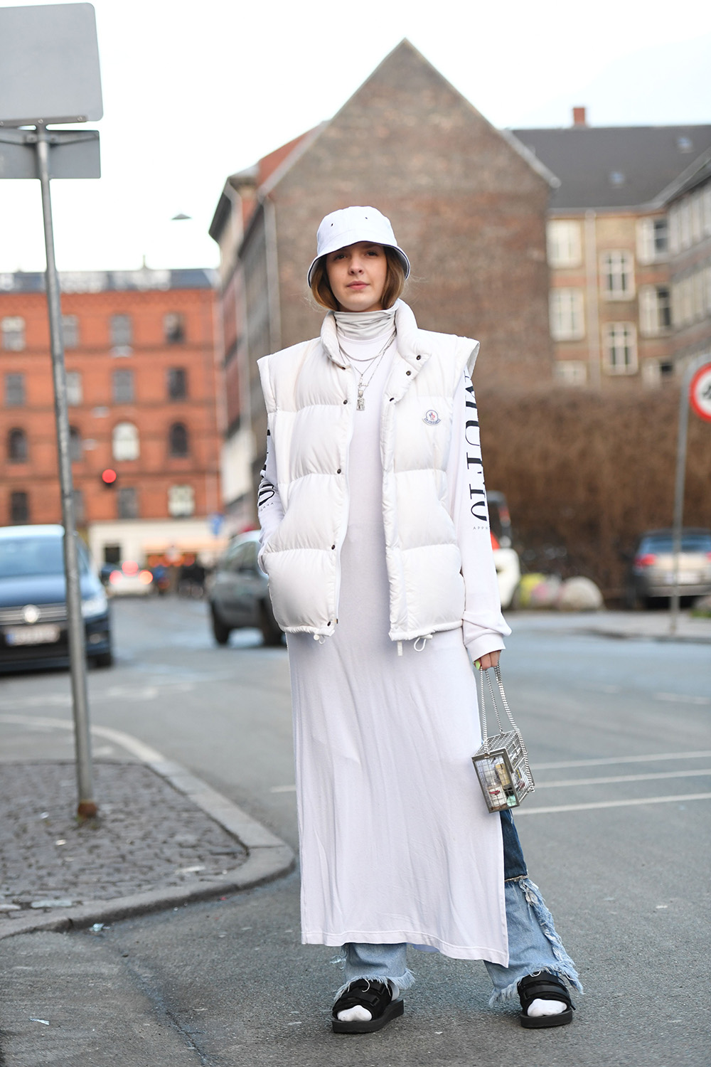 Bucket hat street style online