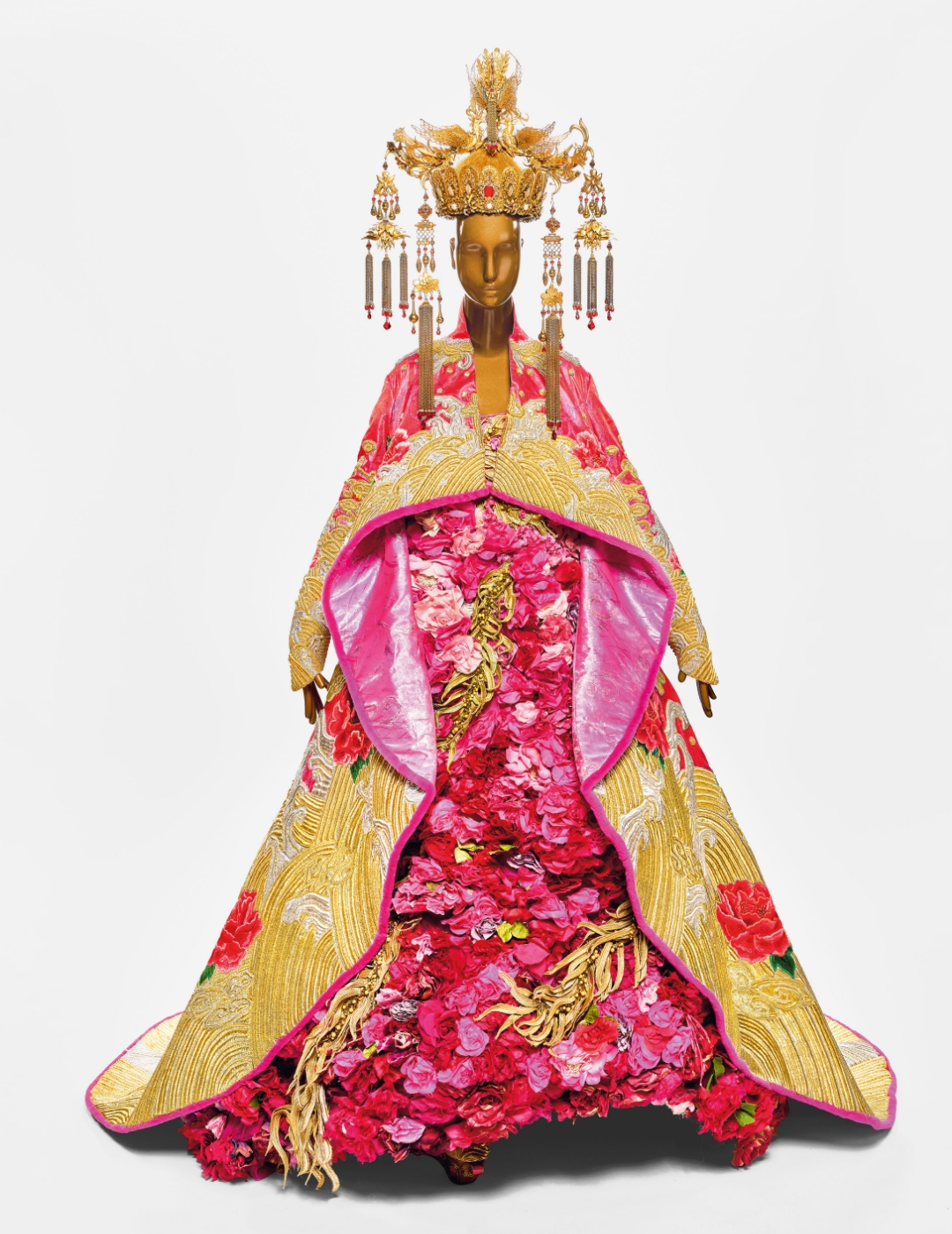 Fashion Quarterly | Fashion meets fantasy: experience the Guo Pei ...
