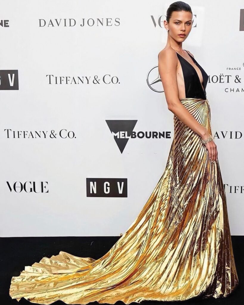 Georgia Fowler at NGV Melbourne Gala wearing Gucci and Tiffany&Co. styled by Pecoraro. Image: Supplied.
